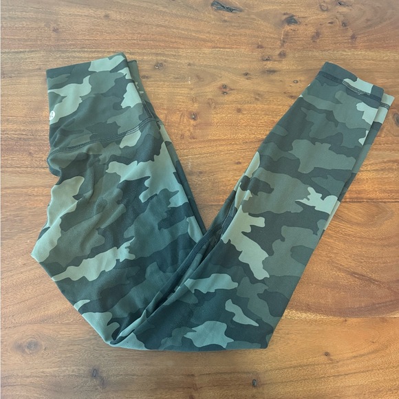 Lululemon Align Leggings 25” - Picture 4 of 4